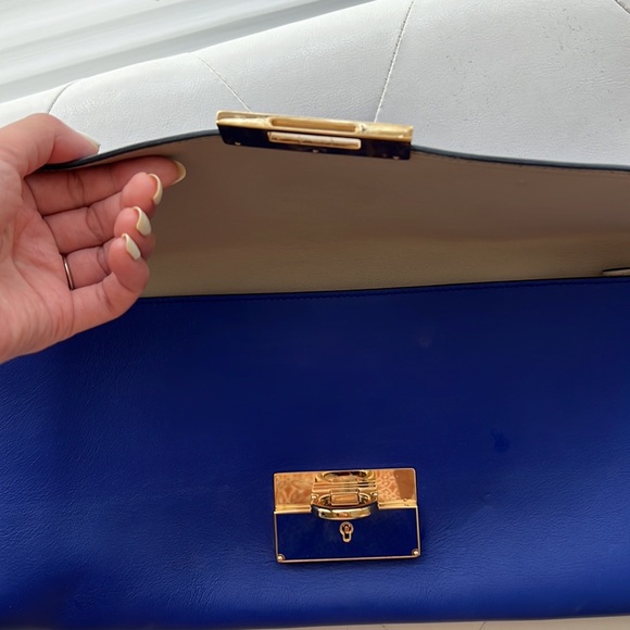 SOLD// Salvatore Ferragamo blue clutch - Picture 8 of 13